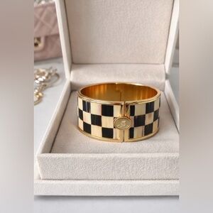 Iconic McKenzie Childs Courtly, Check Gold Tone bangle bracelet